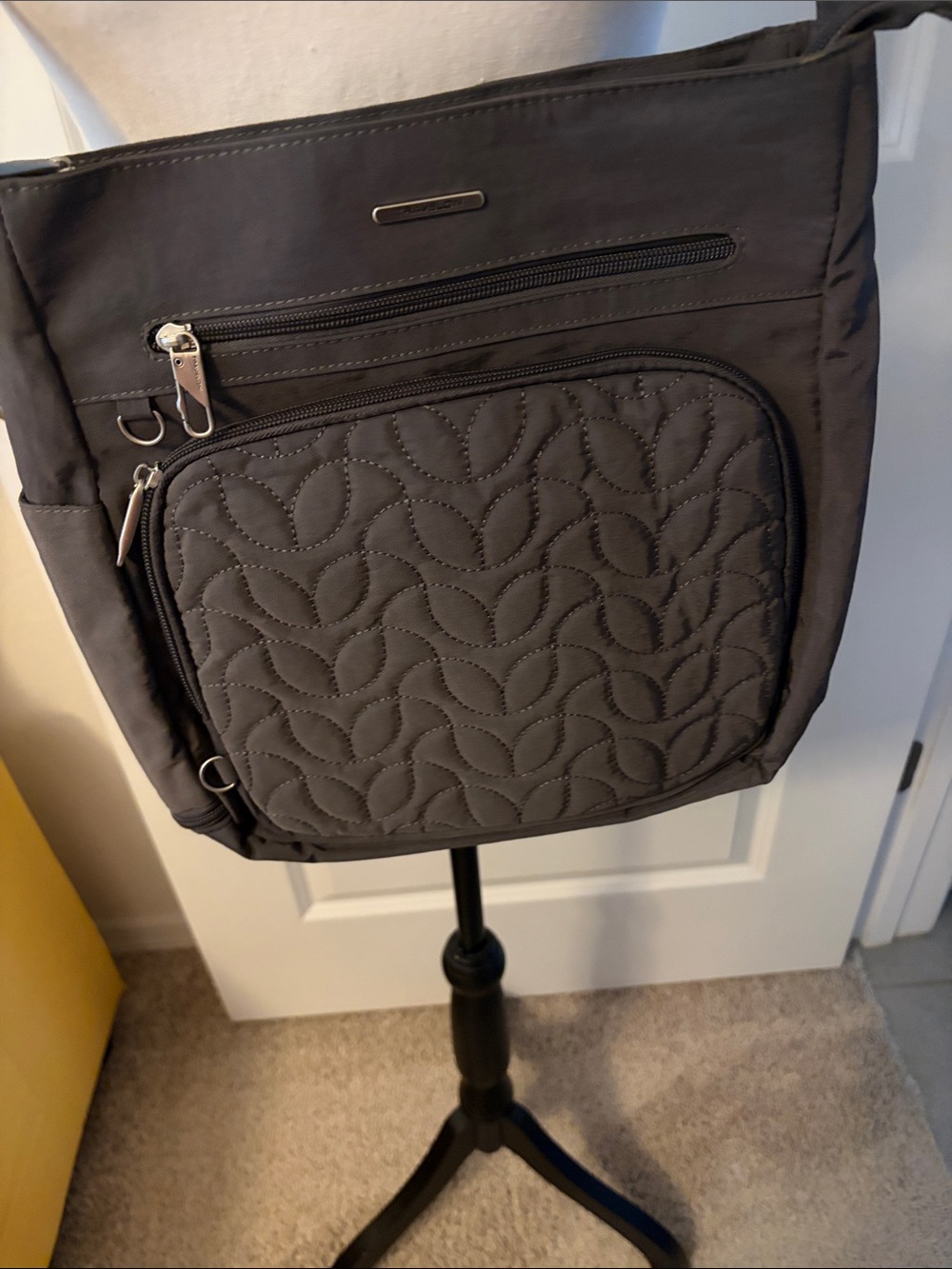 Travelon Quilted Crossbody Shoulder Bag - Gray Anti-Theft - Picture 2 of 15